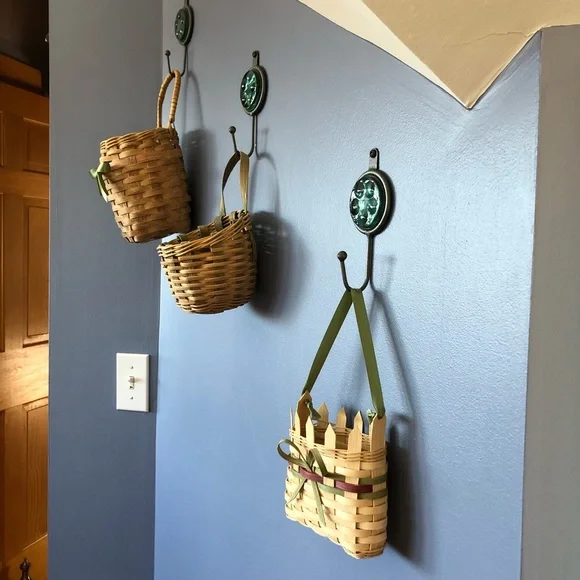 COPY - Vintage Trio Of Hanging Wicker Wall Baskets - Picture 12 of 16